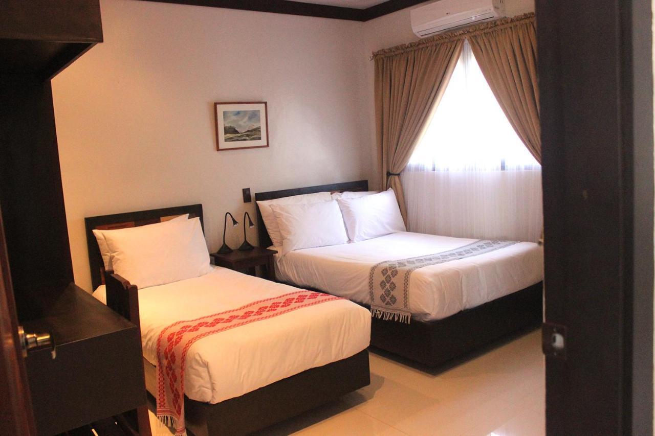 Veranda Suites&Restaurant Paoay Exterior foto